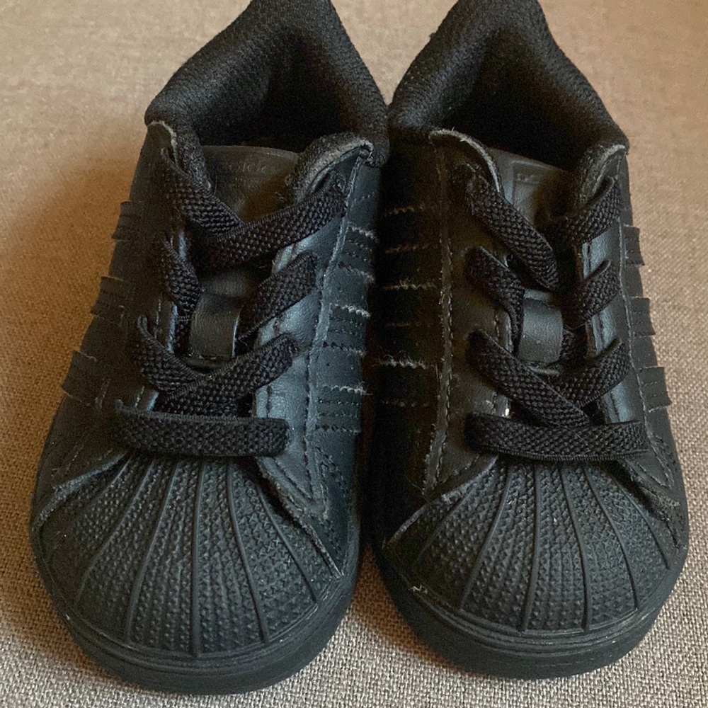 Toddler Adidas Shells  Black side 5c